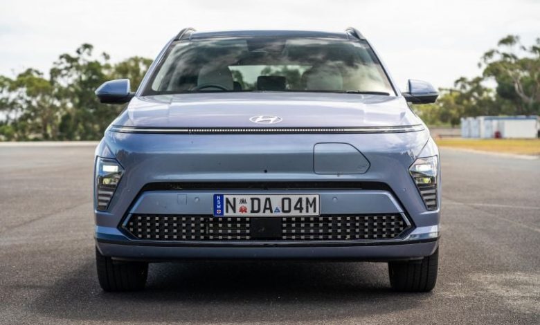 2025 Hyundai Kona Electric Premium Review محدوده گسترده