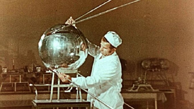 اسپوتنیک ۱