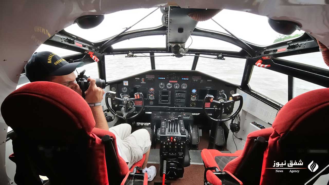 داخل کابین هواپیما Martin Mars
